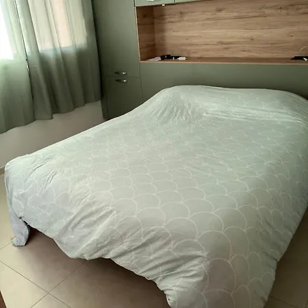 Apartment T2 Dans Neuve Avec Piscine *
