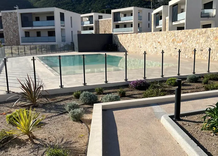 Apartment T2 Dans Neuve Avec Piscine Calvi (Corsica)