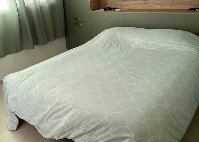 Apartment T2 Dans Neuve Avec Piscine *